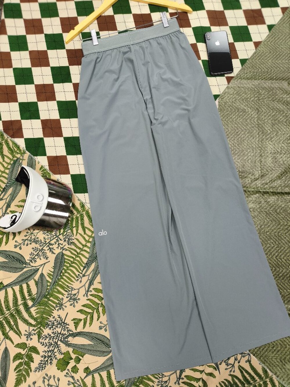NWT ALO Yoga Steel Grey Suit Up Trouser 30" Inseam (Regular)💗 - Picture 3 of 8